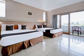 Literie de qualité supérieure, bureau, Wi-Fi gratuit, draps fournis