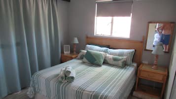 2 habitaciones, tabla de planchar con plancha, wifi y ropa de cama