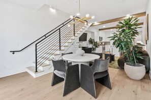 Interior - Olive Stone Modern Penthouse Near Mercedes Benz (Atlanta)