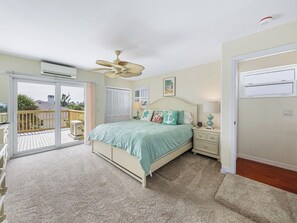 4 slaapkamers, een strijkplank/strijkijzer, gratis wifi, beddengoed