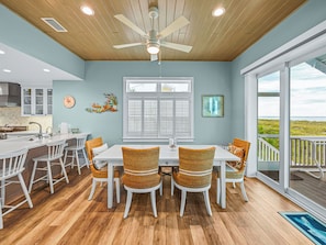 Dining - Island House 11 - 3 bed - 3 bath - Beachfront - Community has Pool! (Boca Grande)