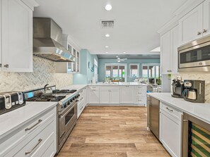 Fridge, microwave, oven, stovetop - Island House 11 - 3 bed - 3 bath - Beachfront - Community has Pool! (Boca Grande)