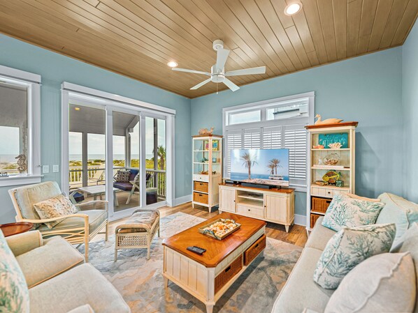 TV - Island House 11 - 3 bed - 3 bath - Beachfront - Community has Pool! (Boca Grande)