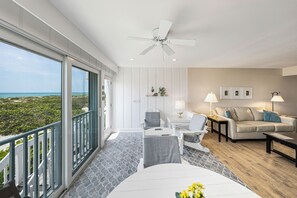 Televisión y reproductor de DVD 