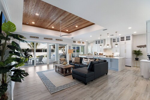 Experience luxury | Private Pool | Boca Grande, Pet Friendly | Sleeps 10