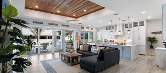 Experience luxury | Private Pool | Boca Grande, Pet Friendly | Sleeps 10