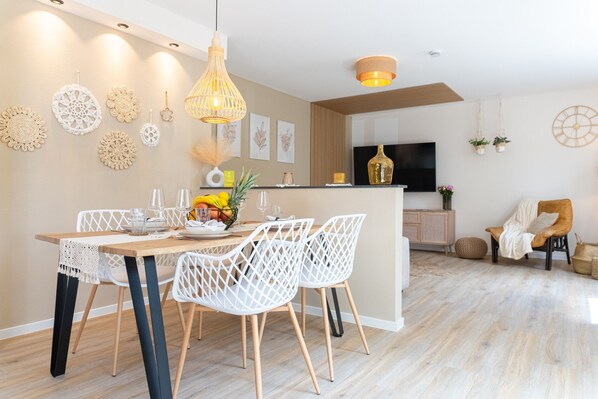 Dining - Apartment Leni (Gottenheim)