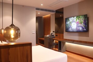 Executive Double Room, City View | Desk, laptop workspace, free WiFi, bed sheets - Hotel Prem Inn (Vrindavan)