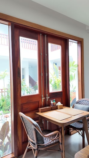 Family dining - Asoca Hotel Luang Prabang (Luang Prabang)