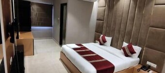 Hotel Maya Crystal