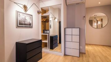 Estudi superior, vistes a la ciutat | Sala d'estar