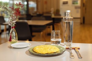 Restaurant - AVENIDA LOFTS (A Coruna)