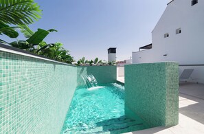 Seasonal outdoor pool - Stayaday Apartments Albufera (Madrid)