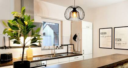 Turmstube - 110 m² design apartment in Kürnbach, Auszeitapartments