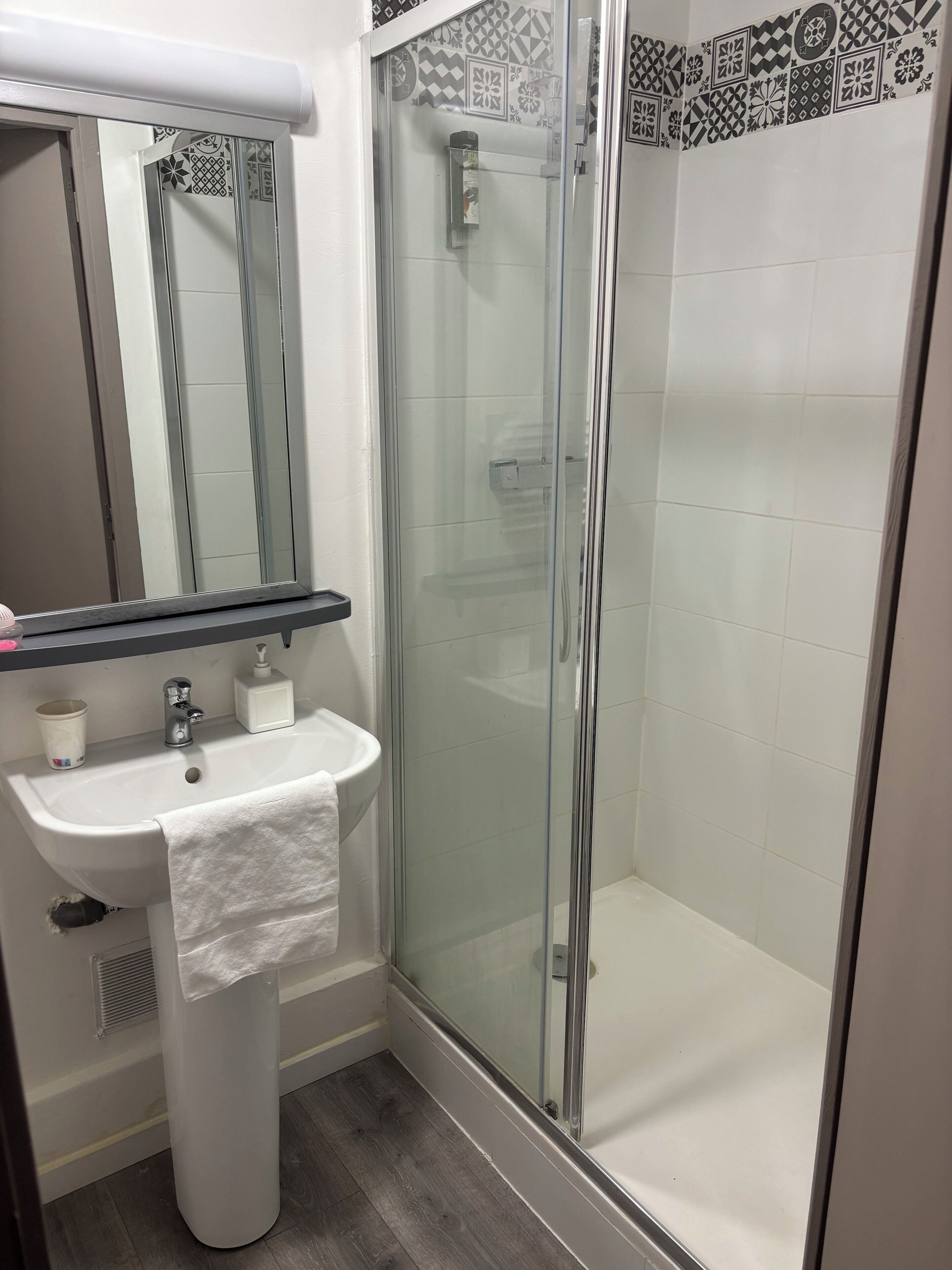 Comfort Double Room | Bathroom