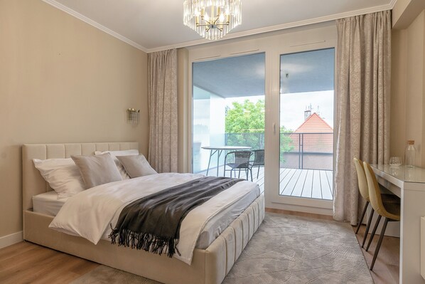 Deluxe Apartment | 1 bedroom, iron/ironing board, free WiFi - Apartament Otyńska 4 - ProperUNIT (Wroclaw)