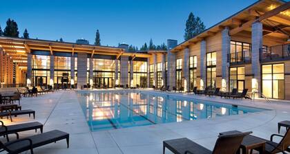 Mountaintop Cabin Hot Tub Views Family Golf