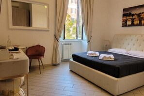 1 habitación, tabla de planchar con plancha, wifi y ropa de cama 