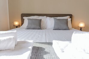 Apartment, Balcony | 1 bedroom, desk, blackout curtains, iron/ironing board - VivimiHome-Apartment near Milano Central (Milan)