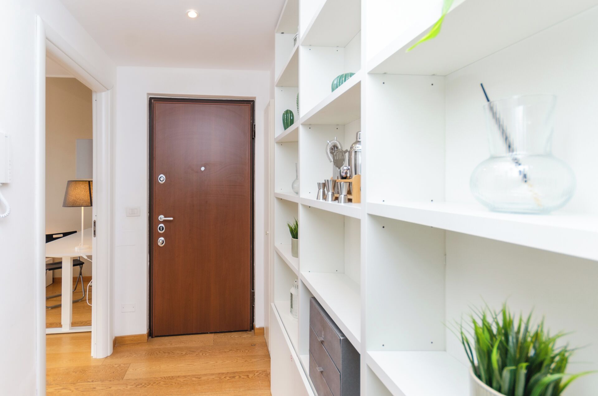 Leilighet, balkong | Oppholdsområde | Flatskjerm-TV