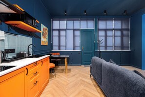 Private kitchen - Sapphire deluxe apartment, Old Tbilisi (T'bilisi)