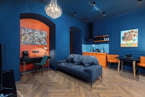 Living area - Sapphire deluxe apartment, Old Tbilisi (T'bilisi)