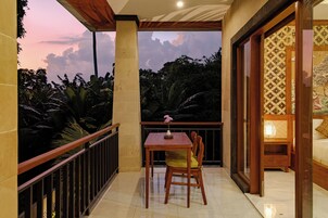 Habitación superior, balcón, vistas al lago | Terraza o patio