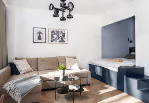 Comfort Apartment | Living area | Flat-screen TV - City Center Apartment 81 - ProperUNIT (Wroclaw)