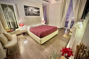 1 bedroom, desk, iron/ironing board, WiFi