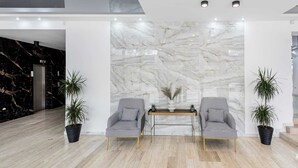 Lobby sitting area - Hotel Unirea by Recif (Constanta)