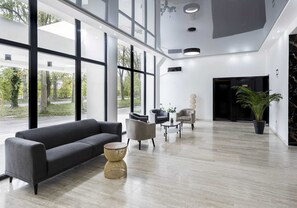 Sala de estar en el lobby