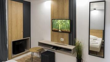 Phòng đôi, ban công, quang cảnh một góc biển | Két bảo mật tại phòng, truy cập Internet không dây miễn phí