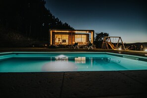 Villa, Smoking