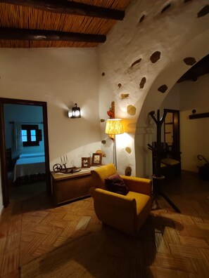 6 bedrooms