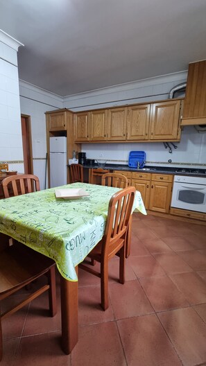 Apartment | 3 bedrooms - Amazing Terrace Nazar 2 Bedrooms Flat (Nazaré)