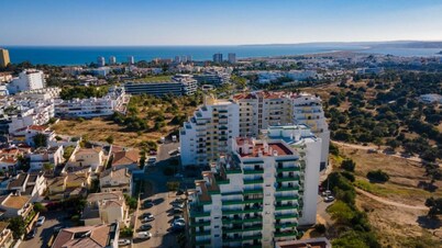 Alvor 2 Bedrooms Balcony Flat