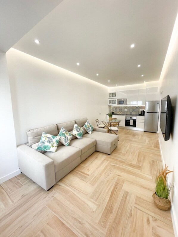Apartment, Smoking | 2 bedrooms