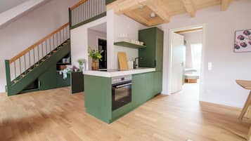 高級複式房屋, 湖景 | 1 間臥室、筆電工作空間、免費無線上網