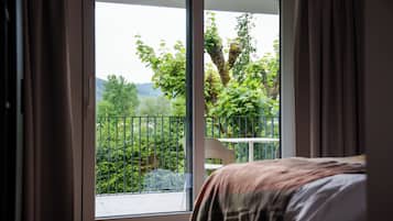 Comfort Apartment, Lake View | 1 bedroom, laptop workspace, free WiFi