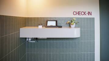 Check-in/check-out kiosk