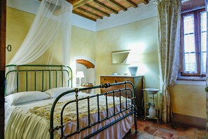 5 chambres, Wi-Fi gratuit, draps fournis