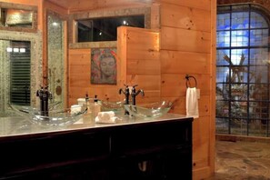 Bathroom - Romantic Views (Gatlinburg)