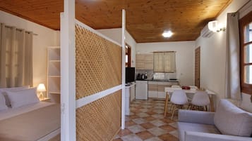 Casa de campo estándar | Caja fuerte, tabla de planchar con plancha, wifi gratis