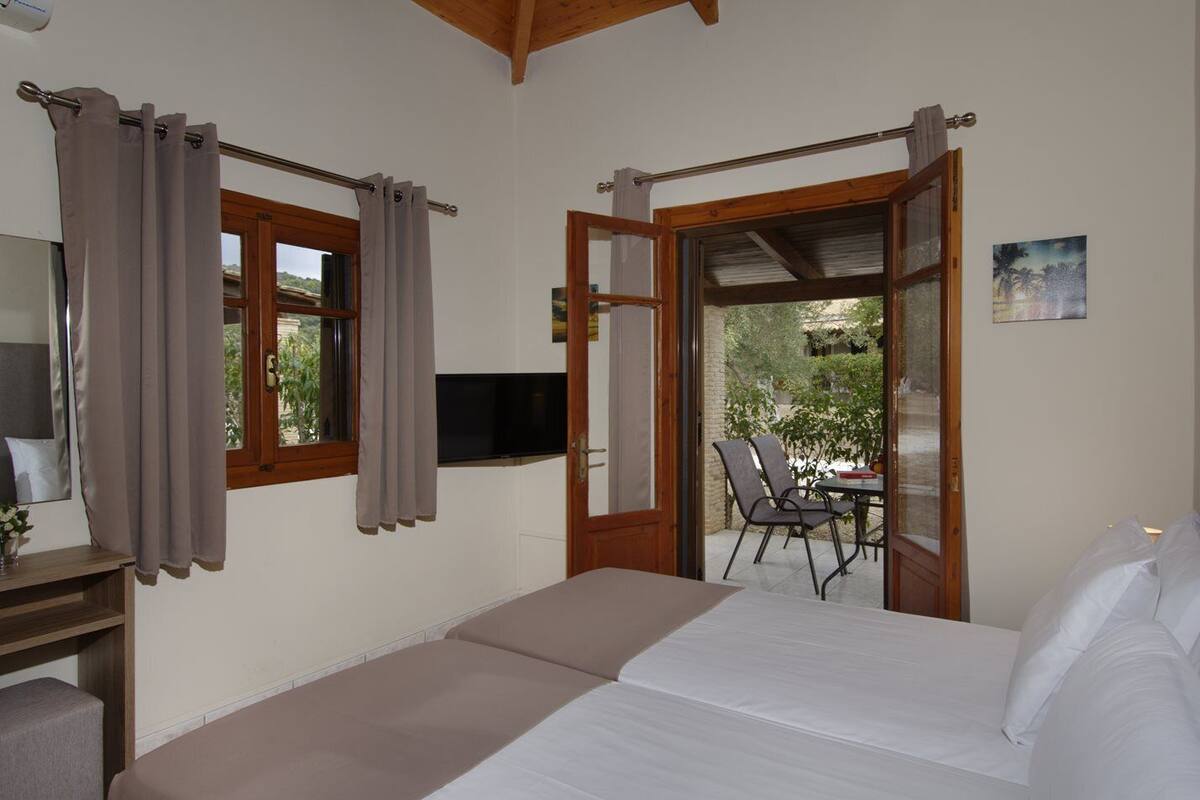 In-room safe, iron/ironing board, free WiFi