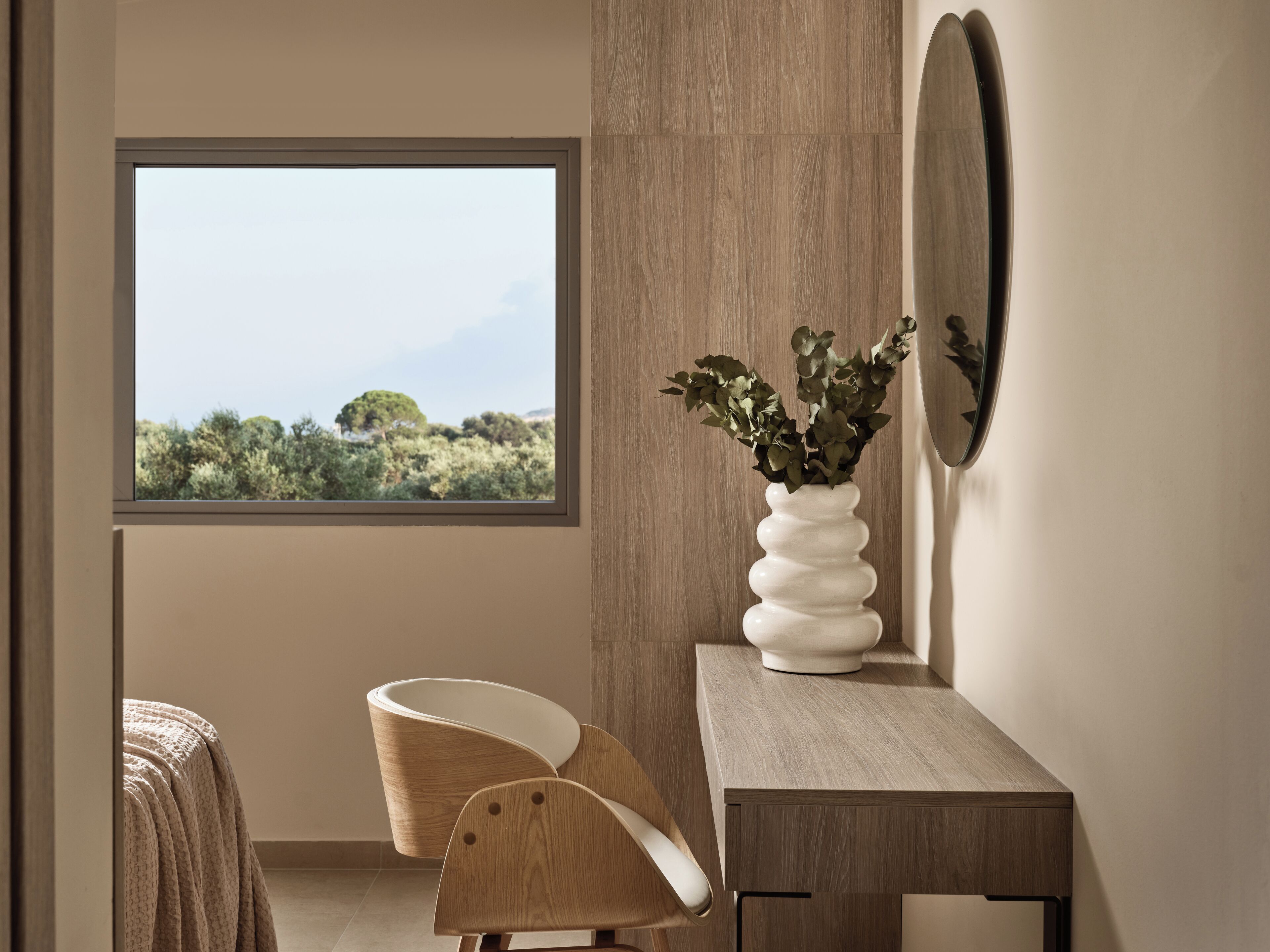 Superior Duplex, Garden View | In-room safe, iron/ironing board, free WiFi