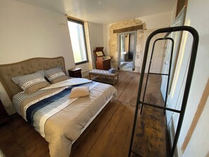 5 quartos, Wi-Fi, roupa de cama