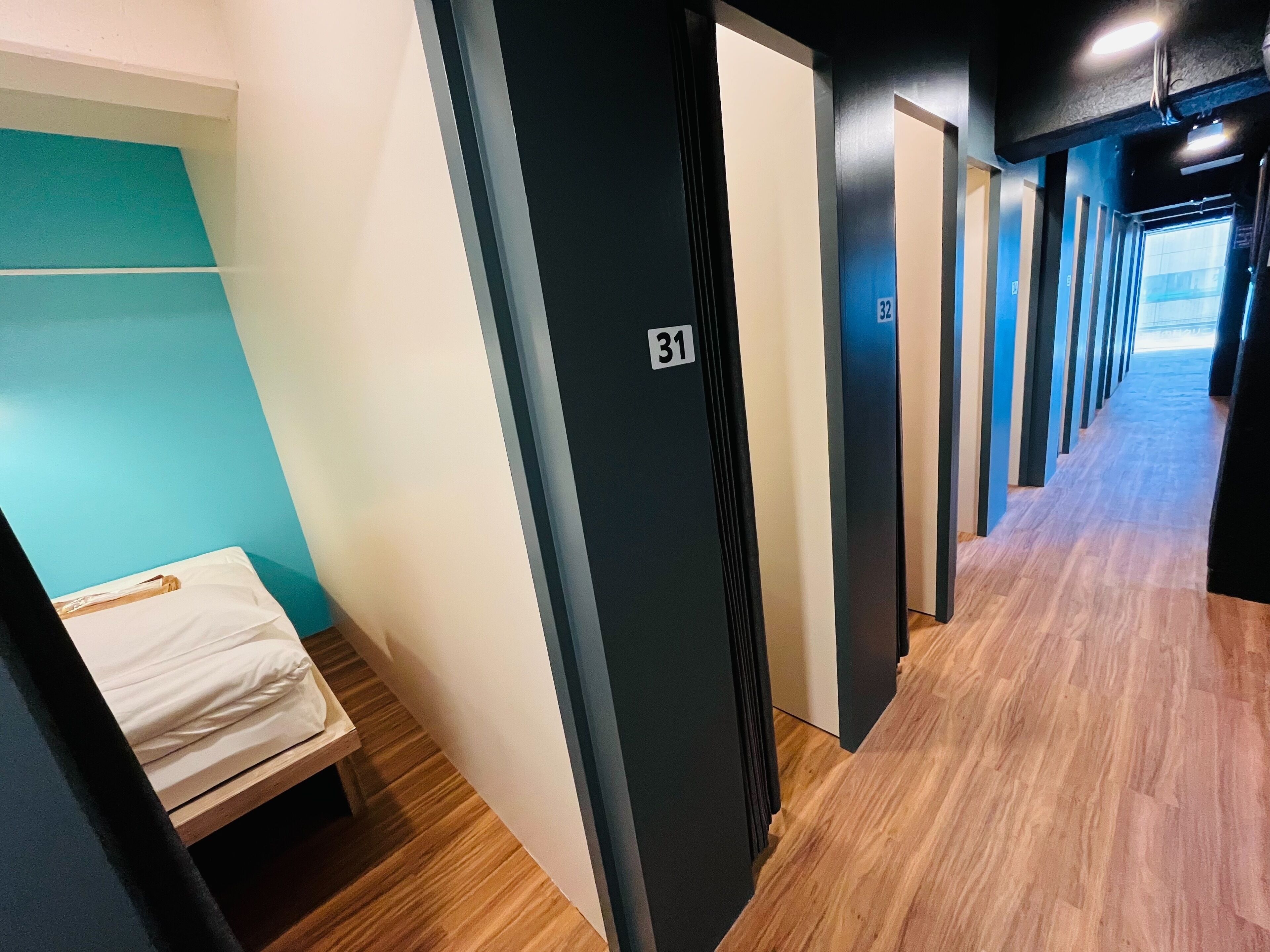 Standard Cabin | In-room safe, free WiFi