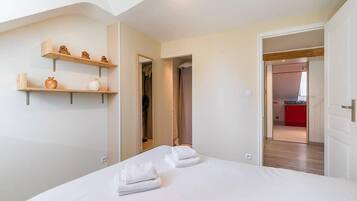 1 sovrum, strykjÀrn/strykbrÀda, gratis wi-fi och sÀngklÀder