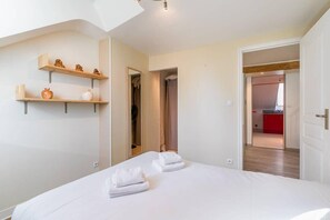 1 dormitorio, tabla de planchar con plancha, wifi gratis y ropa de cama