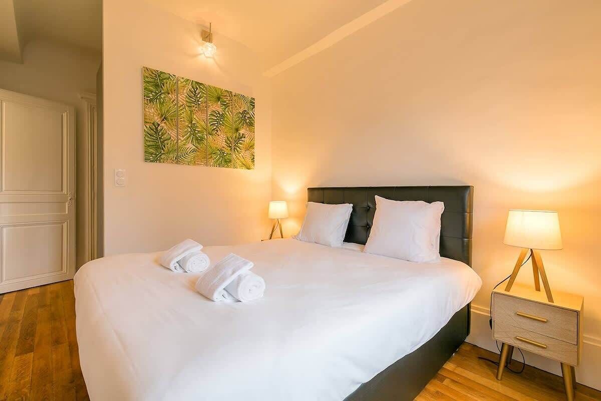 1 chambre, fer et planche à repasser, lit parapluie, Wi-Fi gratuit